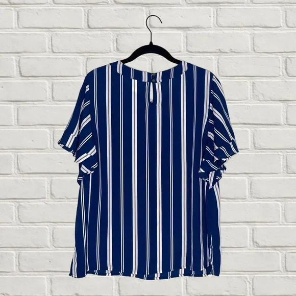 Liz Claiborne Blue & White Striped Blouse Size Large - Picture 2 of 4